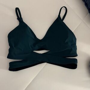 lululemon- Still now bra- size 6, NWOT